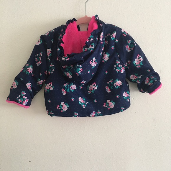 ❄️12 month old jacket - Picture 2 of 3